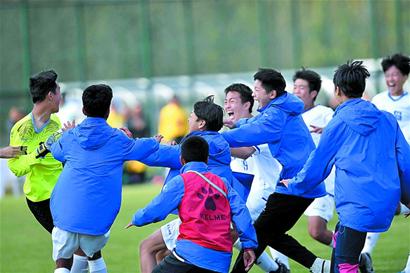 队报评法国队的2025：杜埃最佳新人、姆巴佩MVP（《队报》评选法国队2025年度：杜埃获最佳新秀，姆巴佩荣膺MVP）