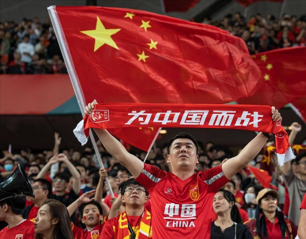 图片报：多特希望以顶薪续约施洛特贝克，但球员还在犹豫（图片报：多特愿以顶薪续约施洛特贝克，但球员仍举棋不定）