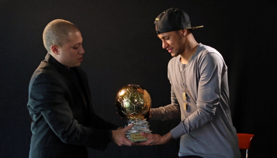 卡恩：阿隆索的体系足球需要特定球员，他的理念不适合皇马（卡恩：阿隆索战术依赖特定球员，其足球理念与皇马不匹配）