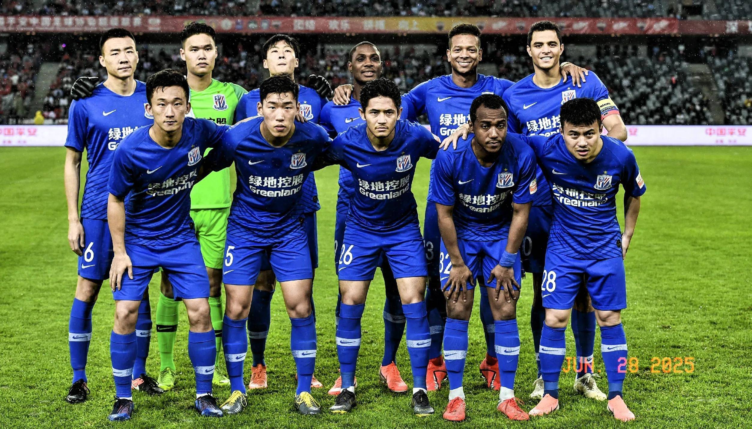 英超：曼联客场2-1击败莱斯特城（英超：曼联客场2比1力克莱斯特城）