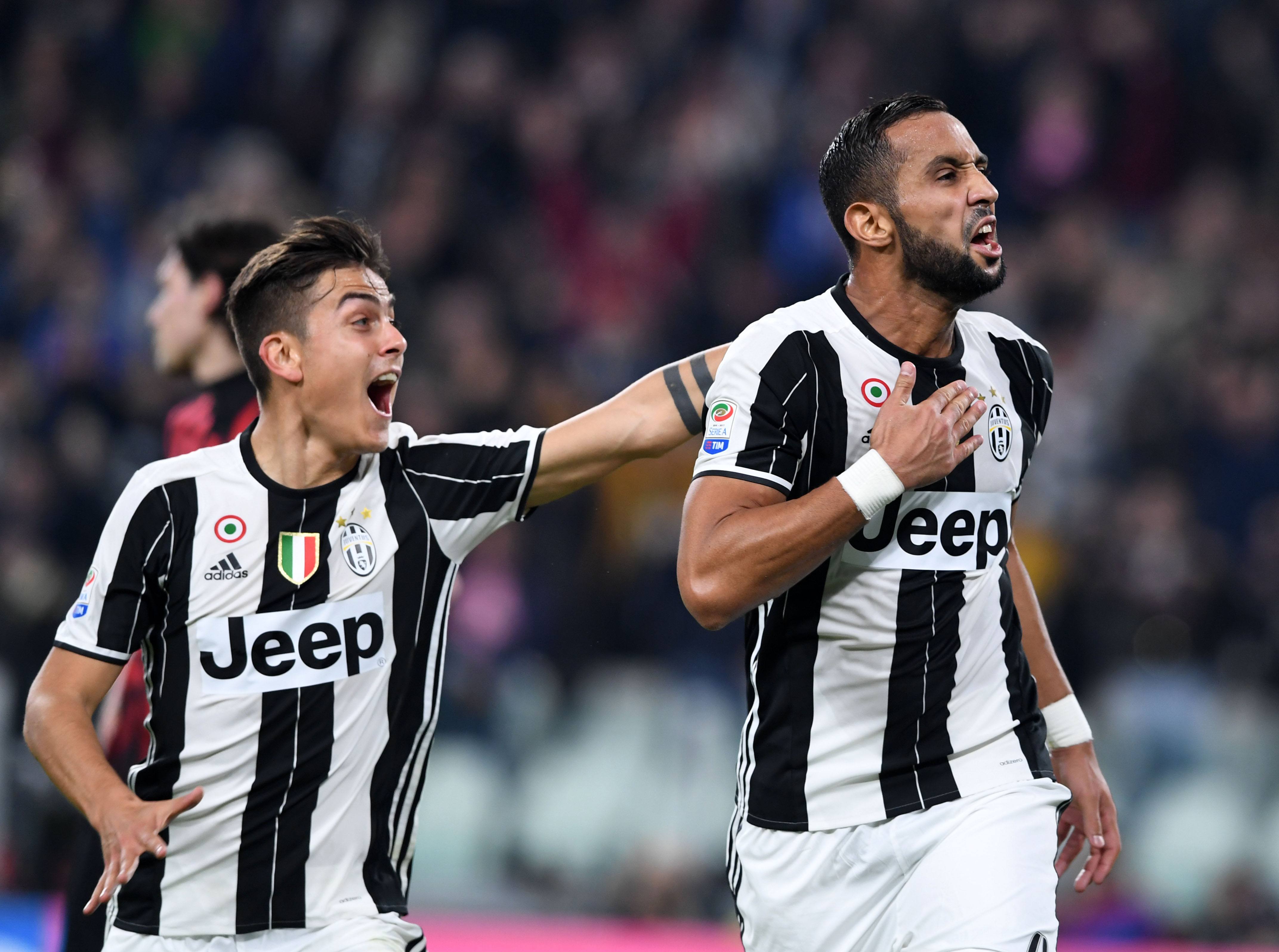 图片报：法兰克福队医私下为对手球员治疗，现已被开除（图片报称，法兰克福队医为对方球员私下看伤，已遭解雇）