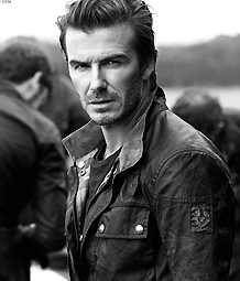 米体：弗拉霍维奇愿意留在尤文，但薪水始终是个问题（米体：弗拉霍维奇倾向留守尤文，薪资问题仍是关键障碍）