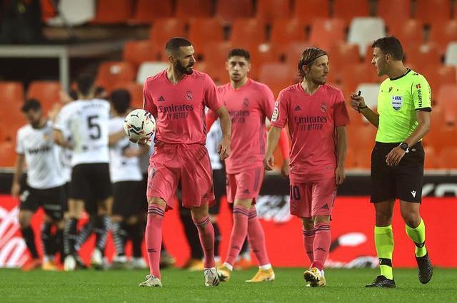 老将用经验杀死比赛（老将凭老道经验锁定胜局）