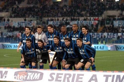 足球传控体系的核心原理（传控足球的核心机制）